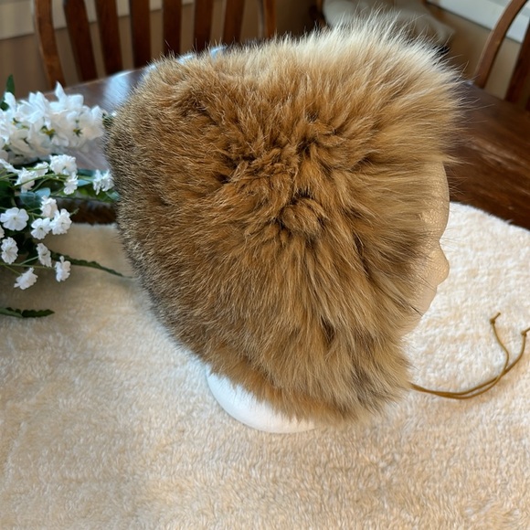Coyote fur hat - Picture 7 of 8